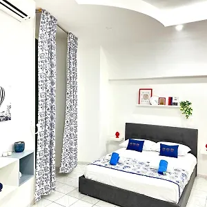 https://napoli-dream-inn.hotels-amalfi.com
